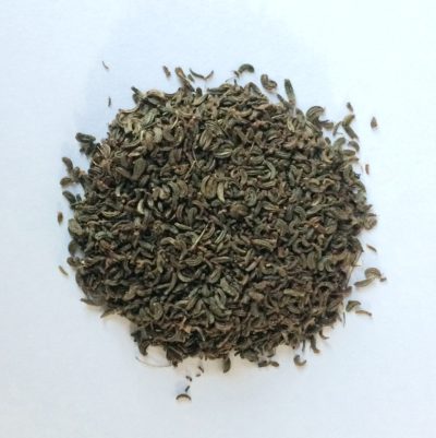 A small pile of skirret seeds